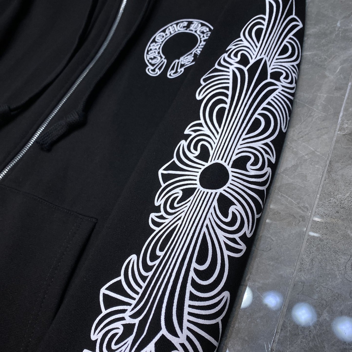 Cross-border Crow Chrome Heart Reel logo Minimalist Hooded Sweatshirt Men's and Women's Zipper Hoodie Cardigan