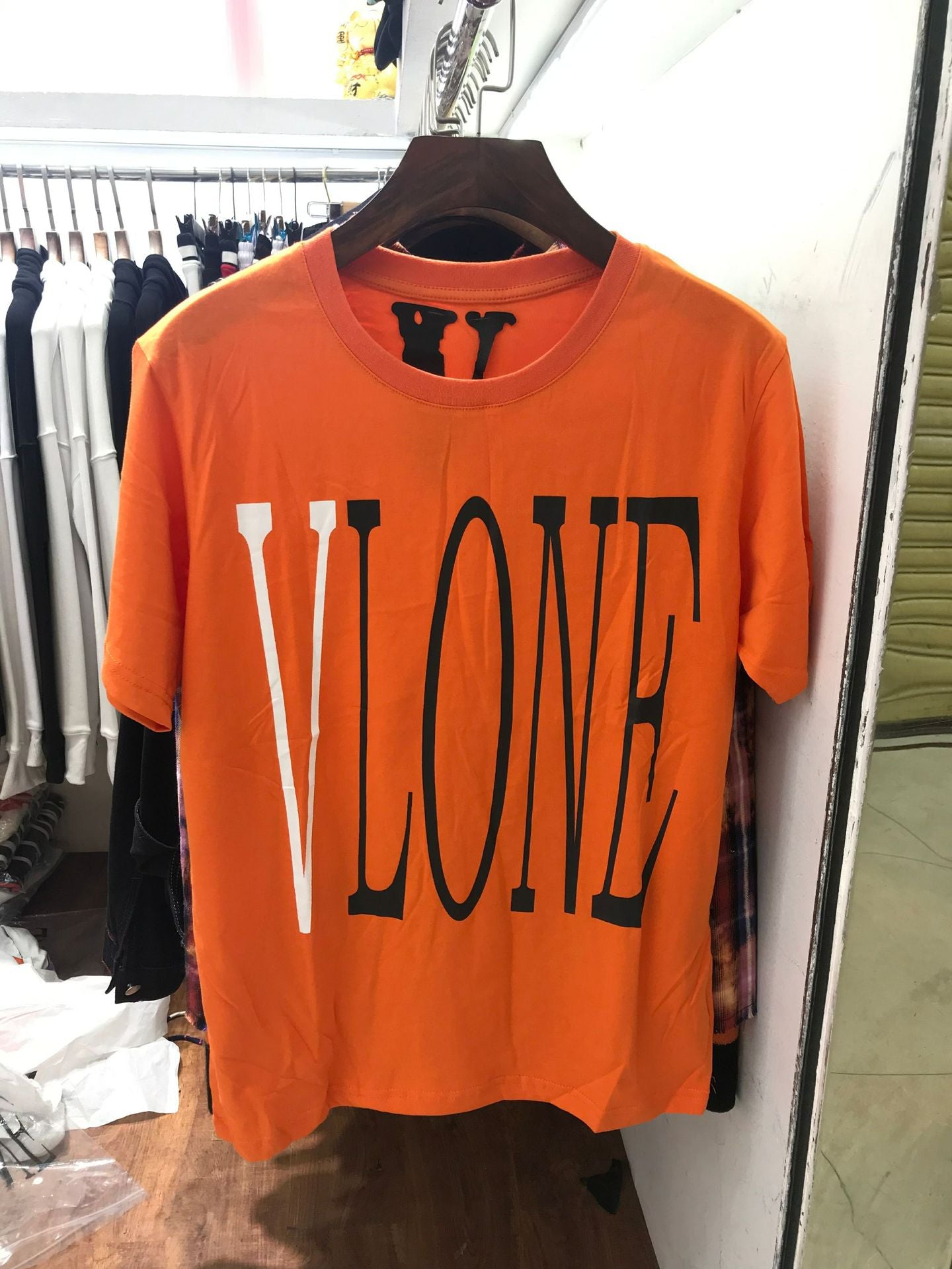 Wholesale Same style as wang yibo lone Short-sleeved with a large back v Reflective Rhinestone Devil Angel Couple Outfit Loose Fit T Shirt