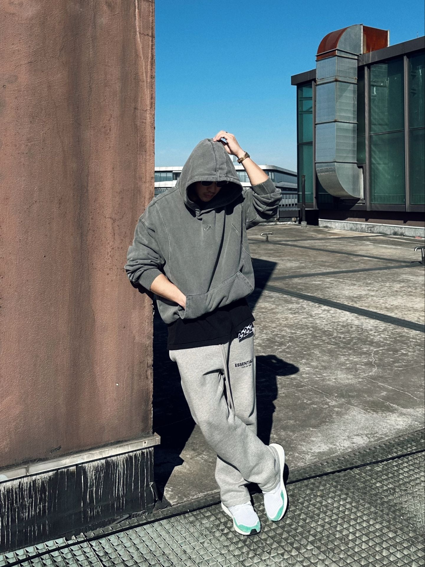 SS22 Tide Pants-Fear of God Essentials Sweatpants (SS22)