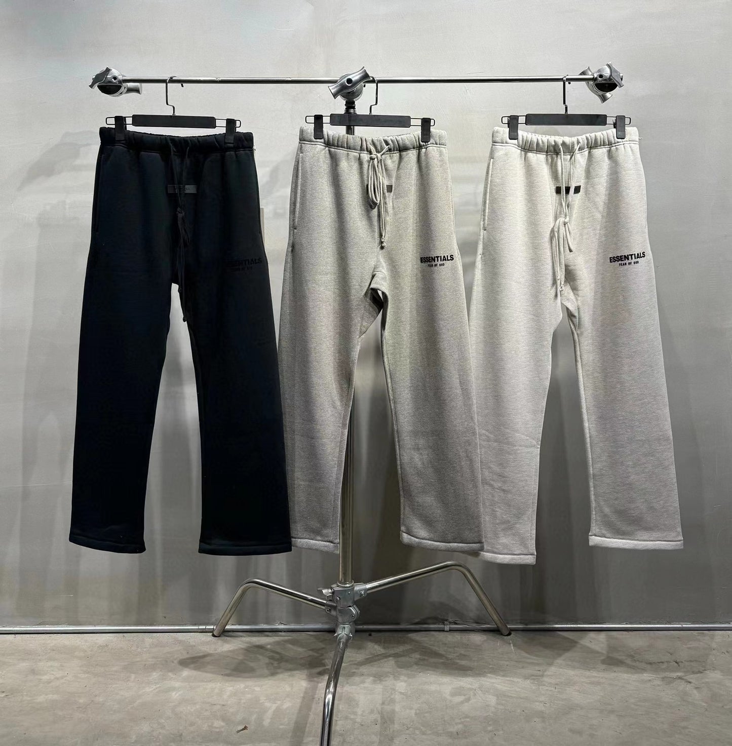 SS22 Tide Pants-Fear of God Essentials Sweatpants (SS22)