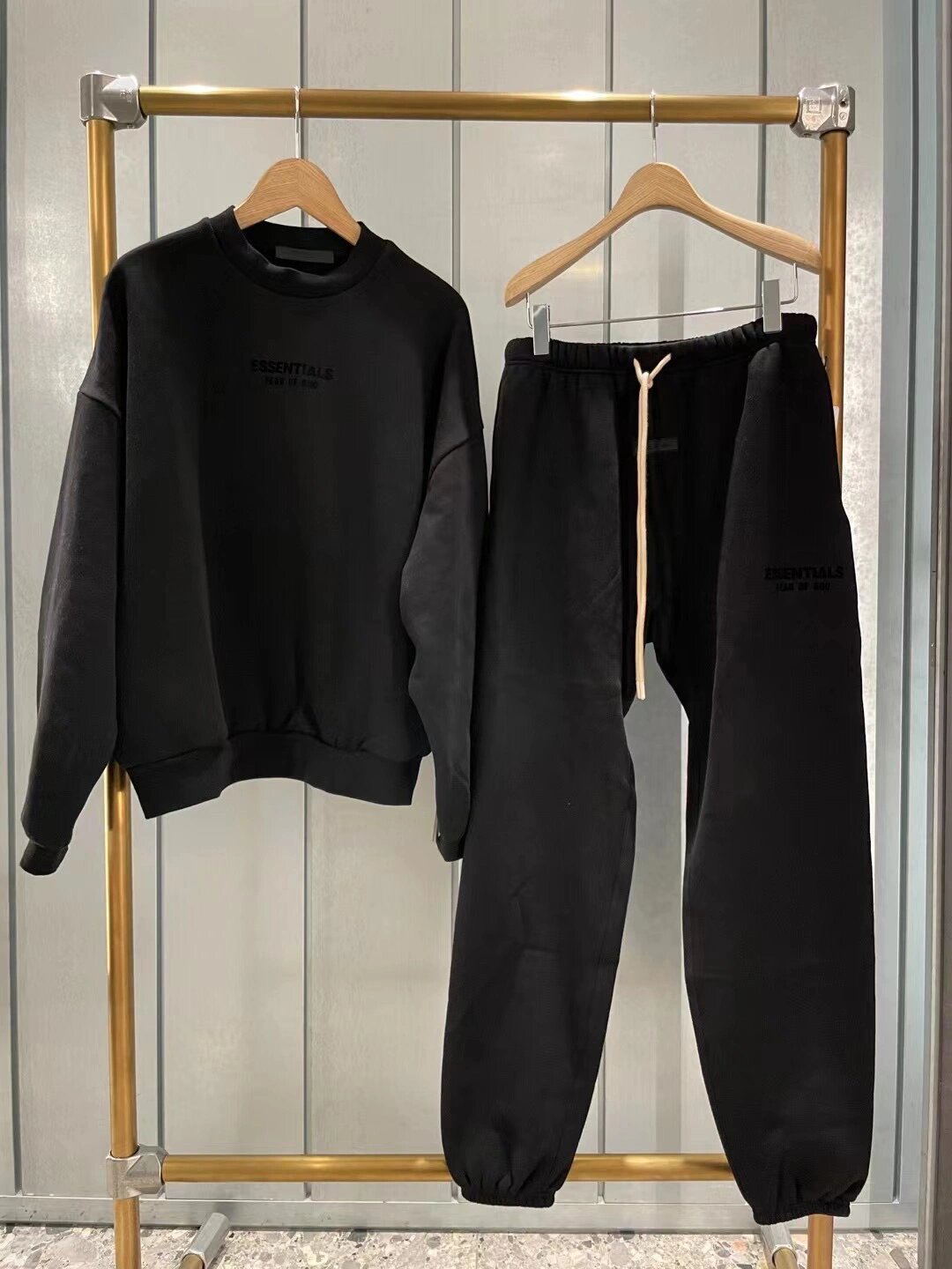 Ess*** Multi-Line Fog Silicone Letters Thickened Sports Casual Sweatpants Trousers